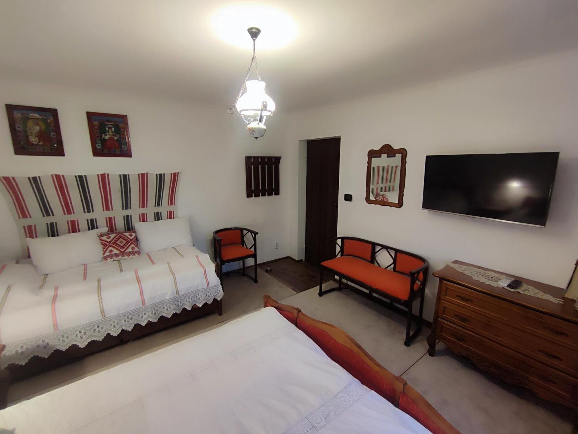 Courtyard Studio Oradea Luaran gambar