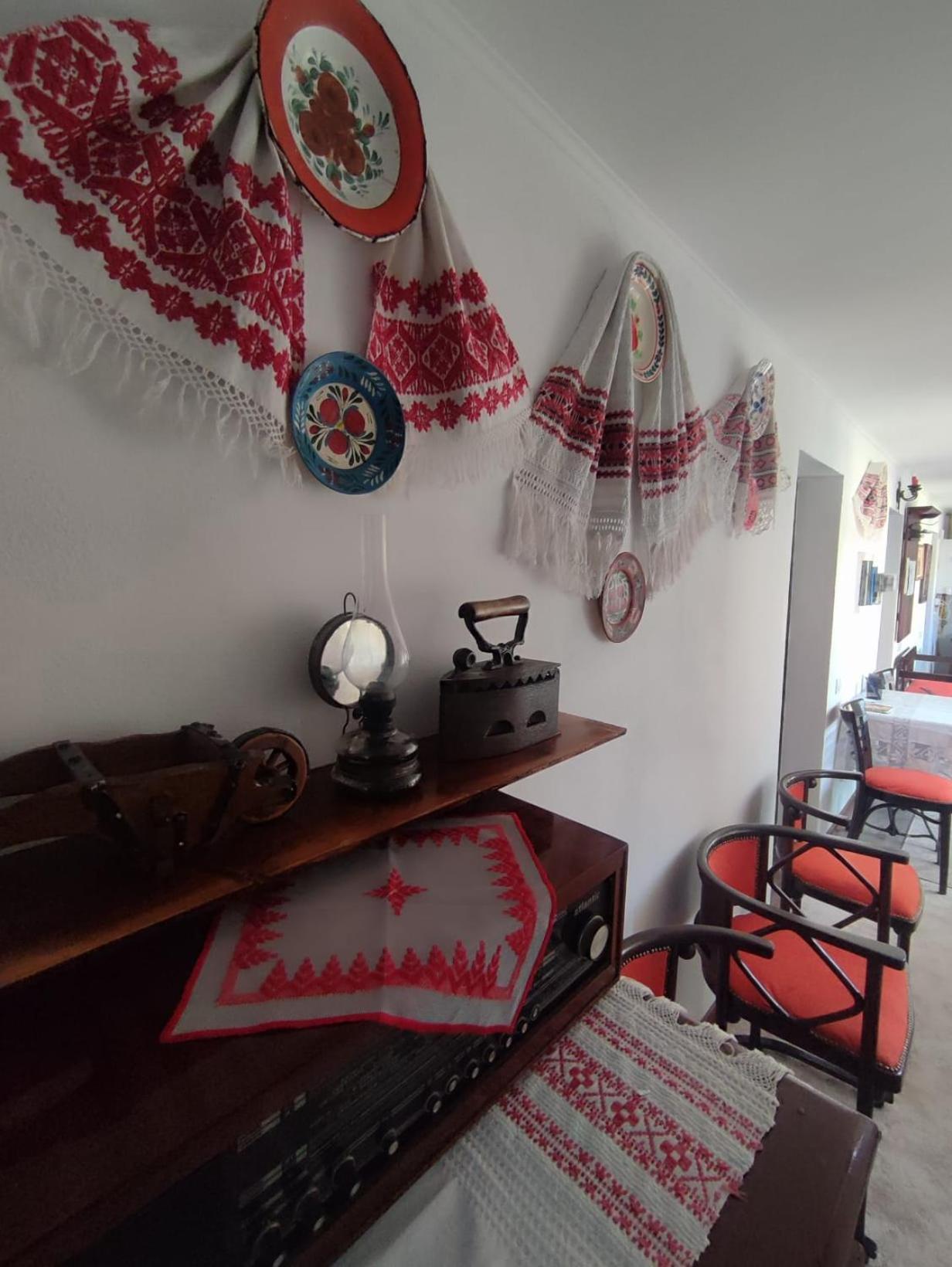 Courtyard Studio Oradea Luaran gambar