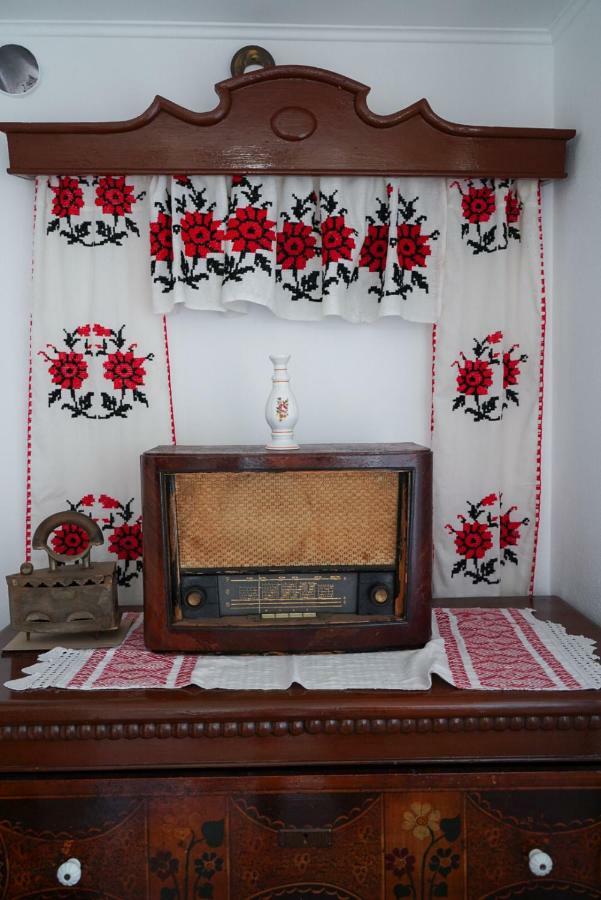 Courtyard Studio Oradea Luaran gambar